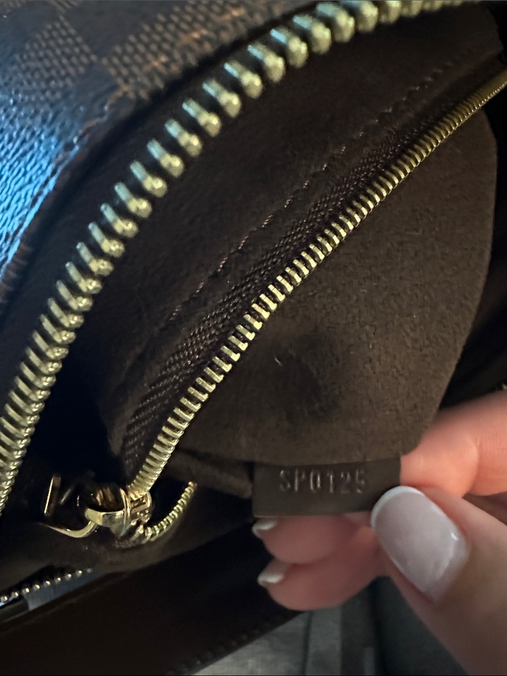 Like New  Louis Vuitton Portobello Damier Purse Excellent Condition - Picture 9 of 10